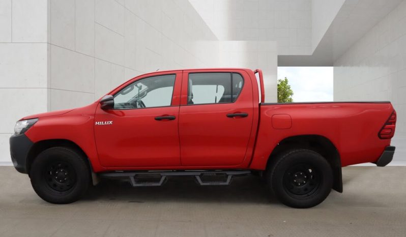 
								Toyota Hilux Double Cab 2019 full									