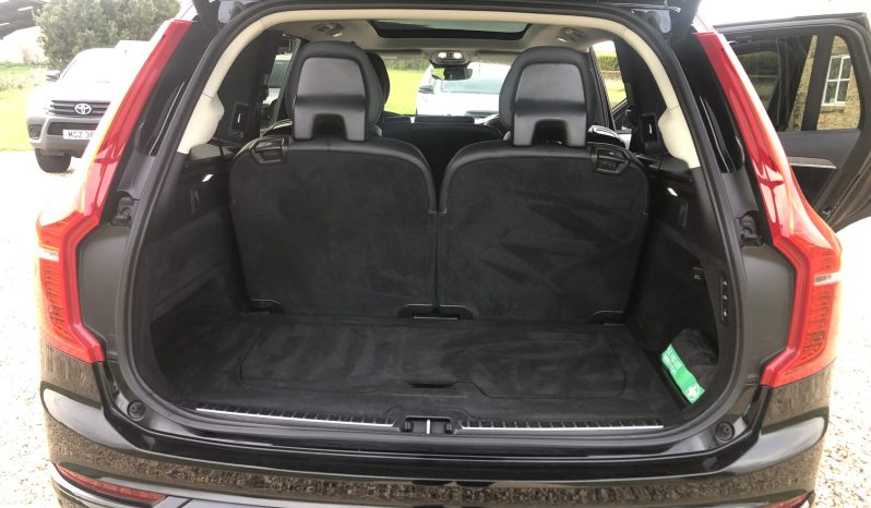 
								Volvo XC 90 Automatic In Black 2022 full									